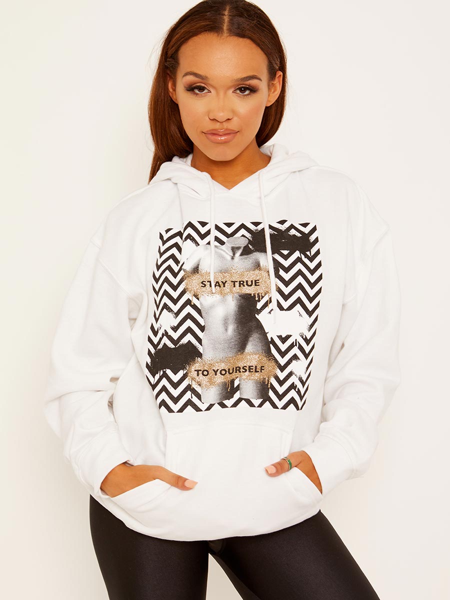 Stay True Graphic Fleeced Hoodie