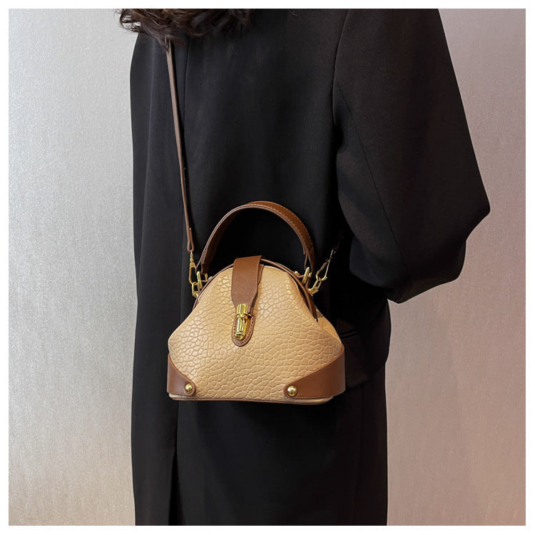 Women's Autumn And Winter Korean Retro Handbag Shoulder Lychee Pattern Small Round Bag