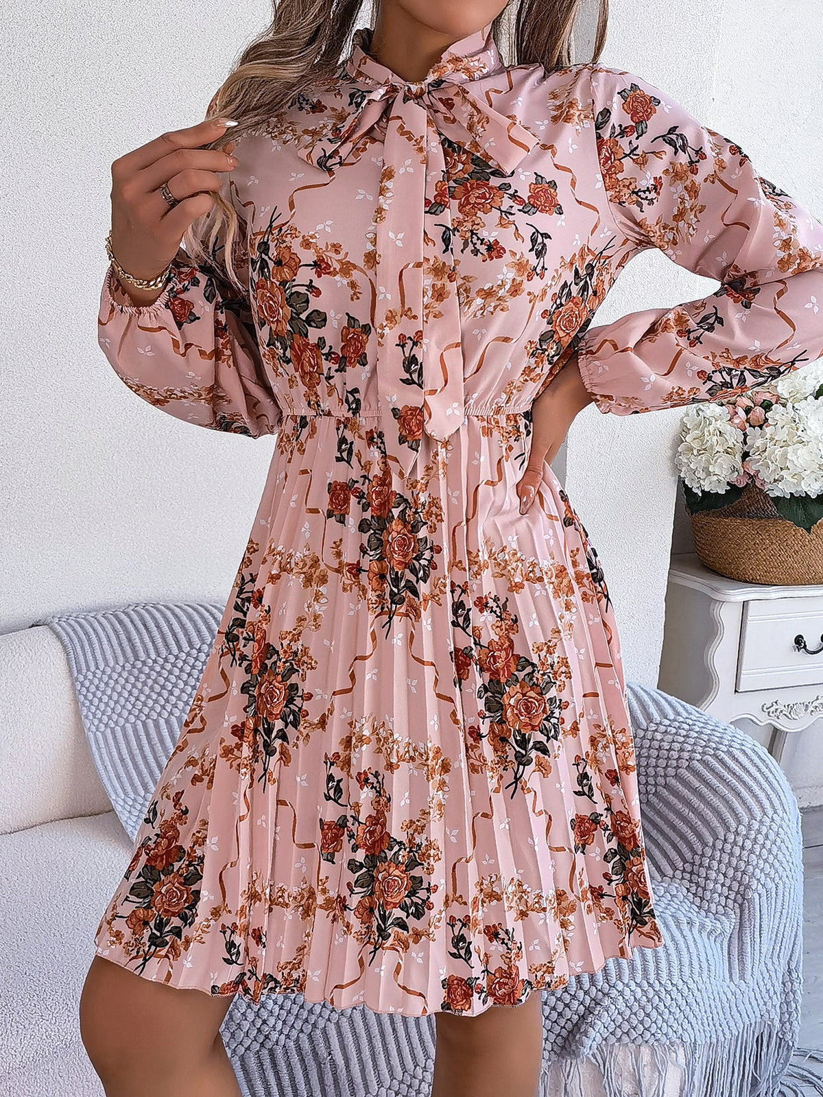 Women's Elegant Floral Tie-Waist Long Sleeve Pleated Maxi Dress