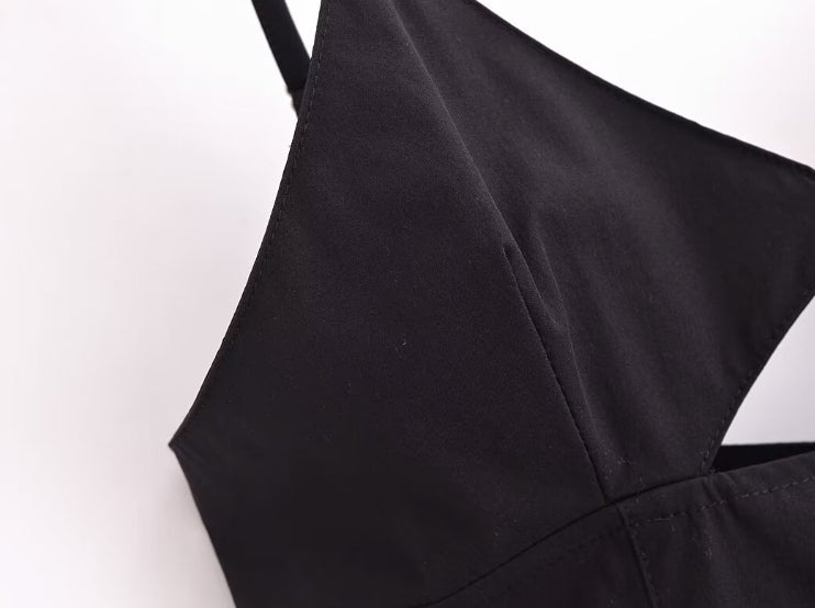 Fashionable V-neck Sleeveless Backless Black Hollow Camisole Women
