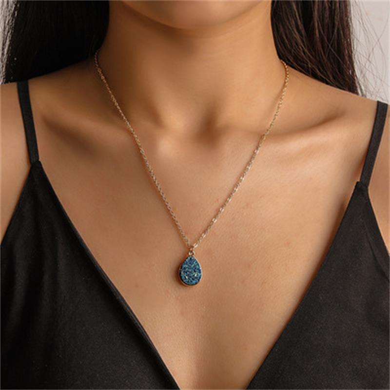 Water Drop Pendant Necklace