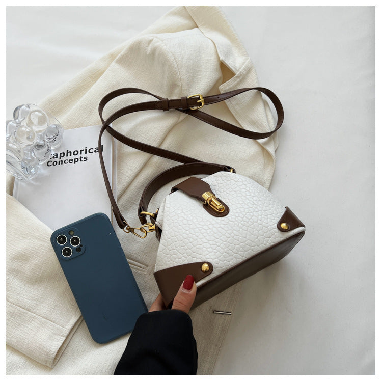 Women's Autumn And Winter Korean Retro Handbag Shoulder Lychee Pattern Small Round Bag