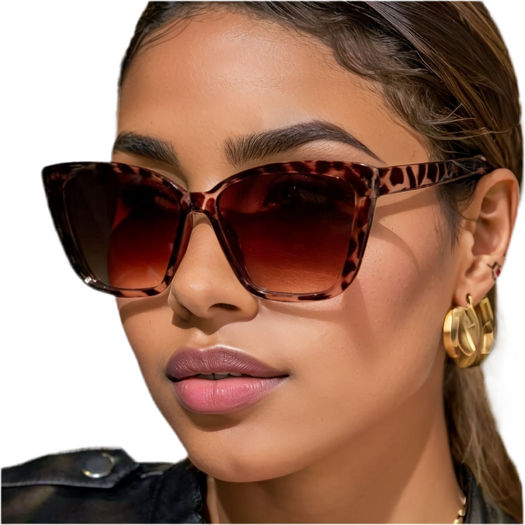 Stylish Accessories for Summer Parties