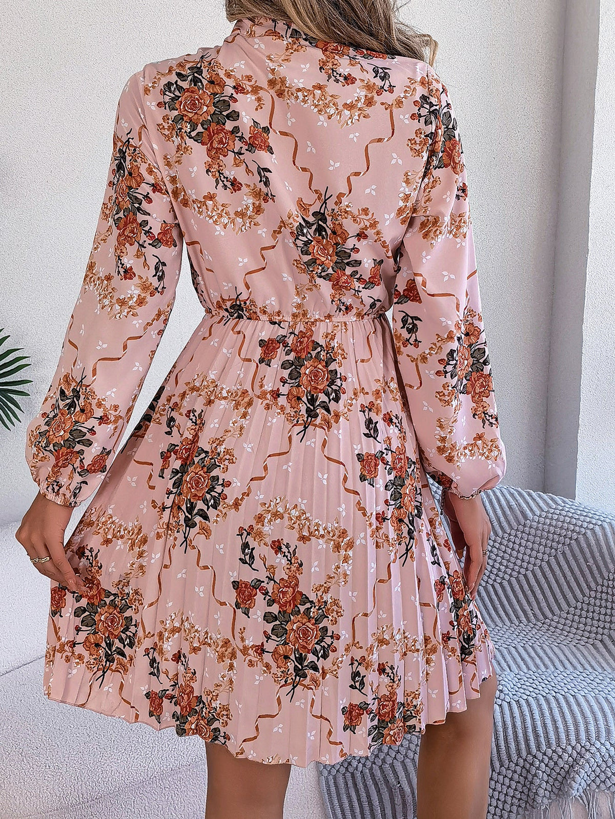 Women's Elegant Floral Tie-Waist Long Sleeve Pleated Maxi Dress