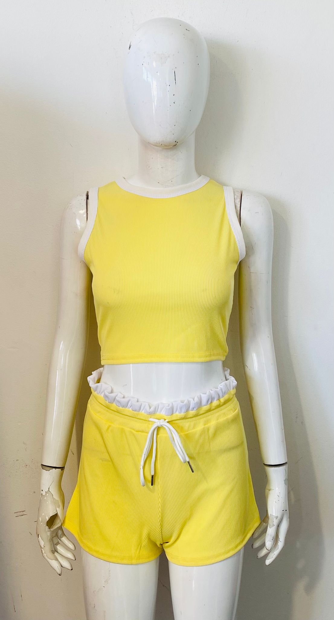 Contrast Trim Ribbed Crop Top & Shorts Co-Ord Set