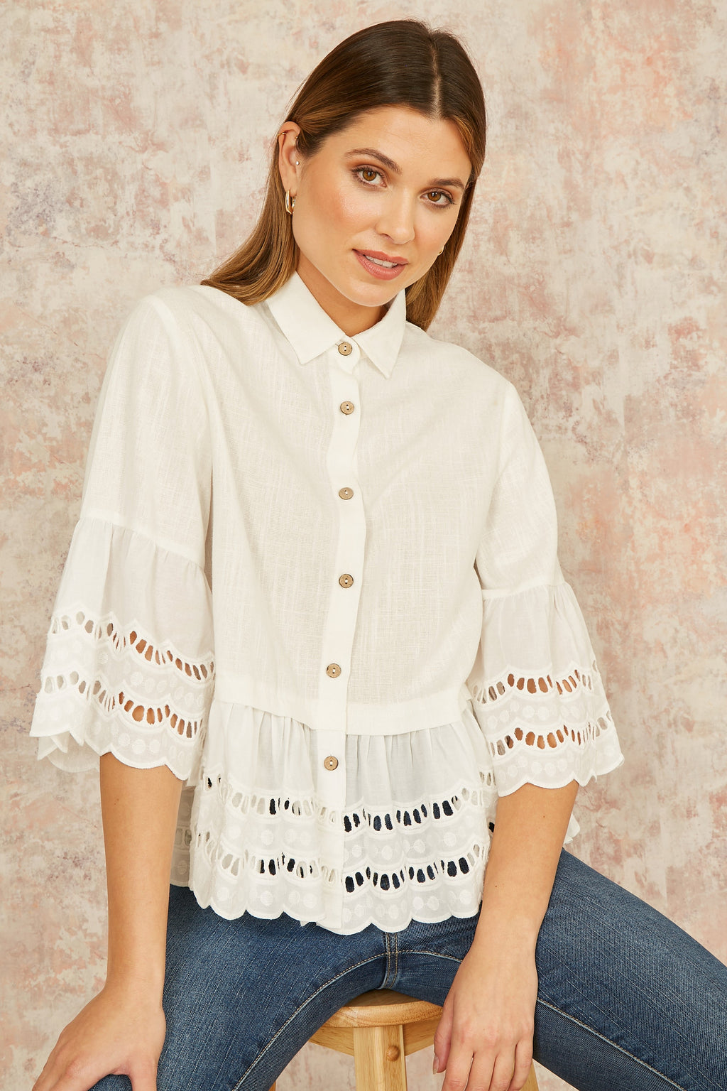 Yumi White Linen Relaxed Shirt With Scallop Trims