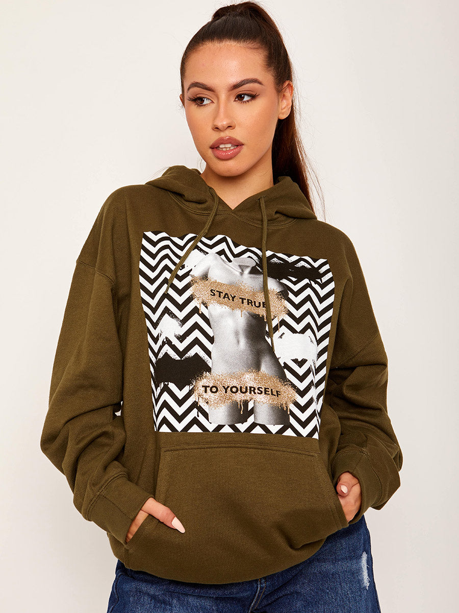 Stay True Graphic Fleeced Hoodie