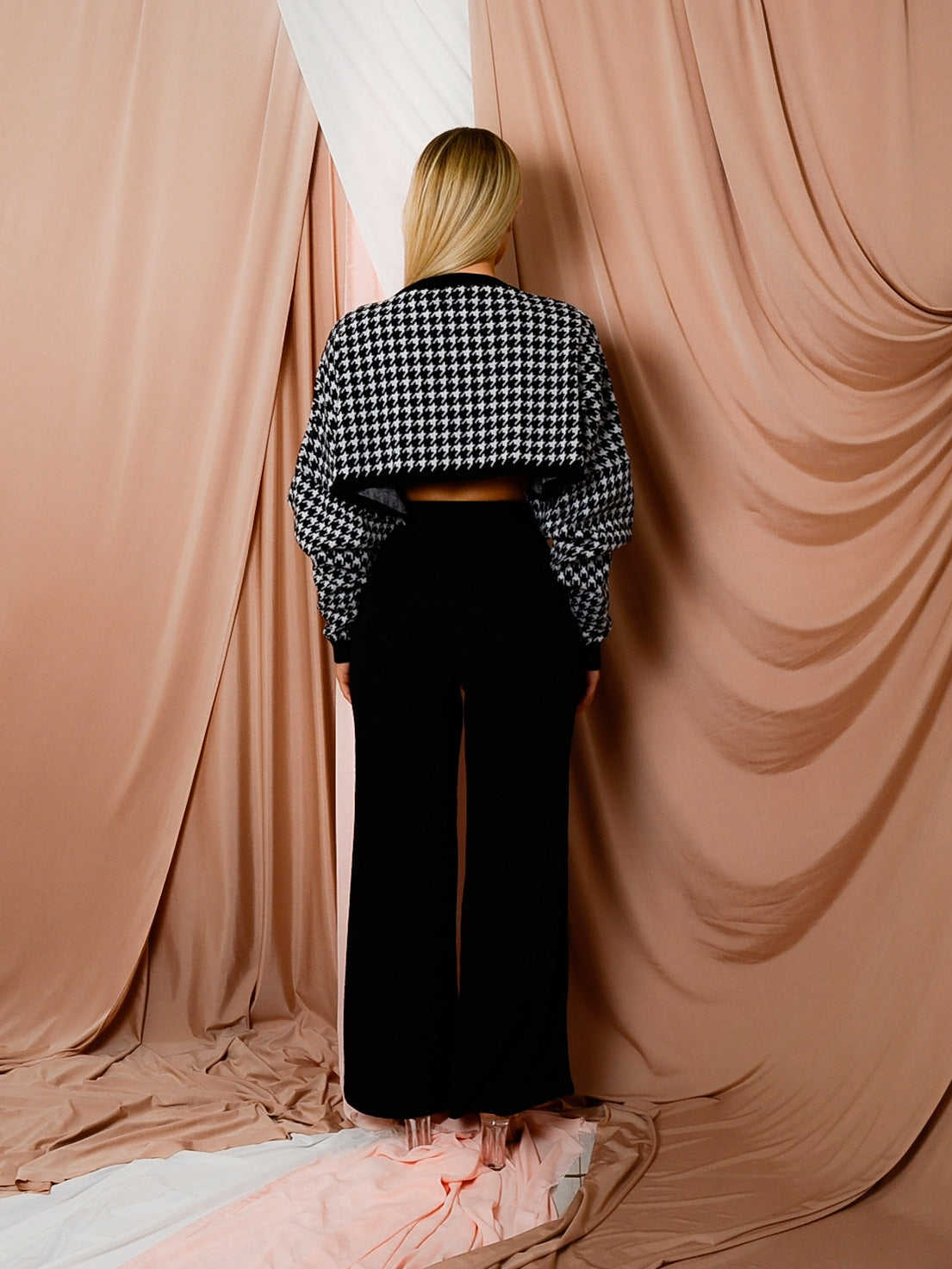 Olivia Hounds-Tooth Cropped Batwing Knitted Jumper