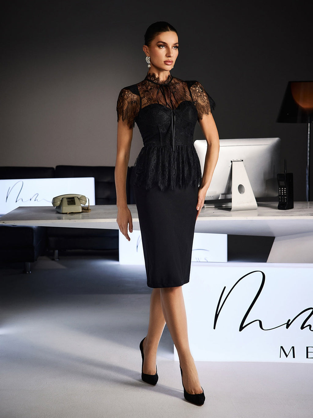 Ferit Short Sleeve Corset Lace Midi Dress