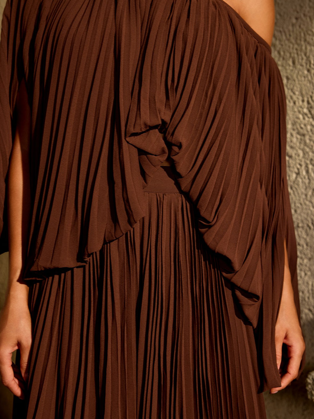 Havendric One Shoulder Pleated Skirt Set