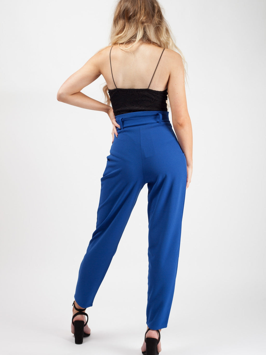 Trousers With Adjustable Buckle Belt