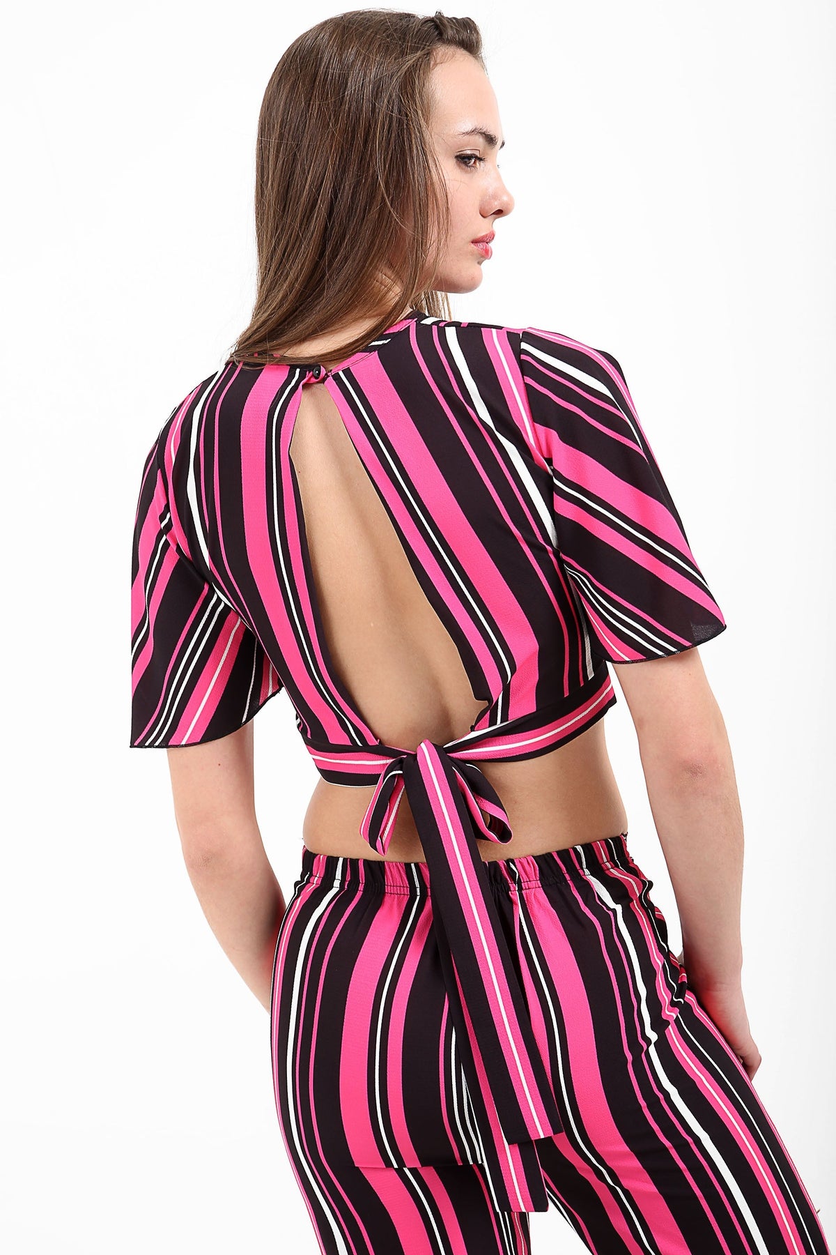 Striped Tie Knot Key Hole Crop Top