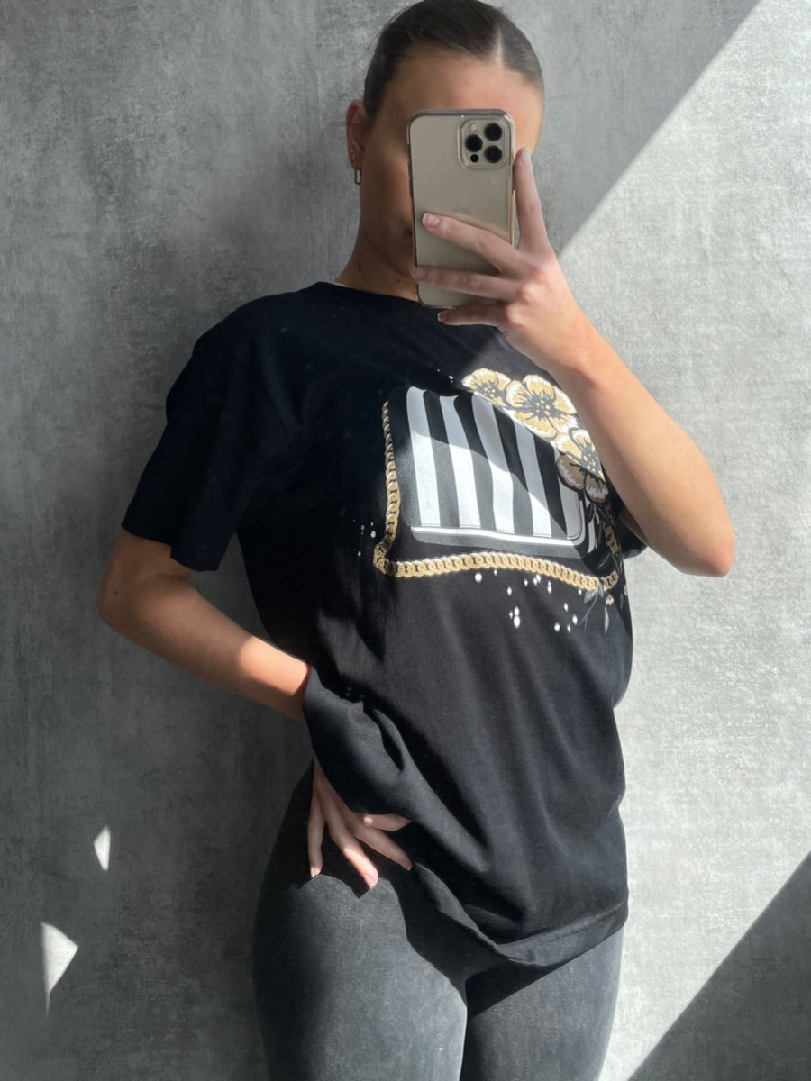Stripe Bag Graphic Printed T-Shirt