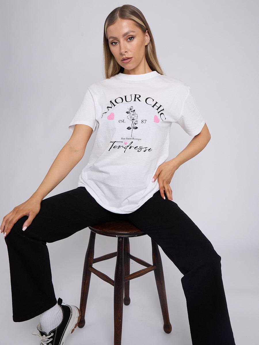 Amour Chic Graphic T-Shirt