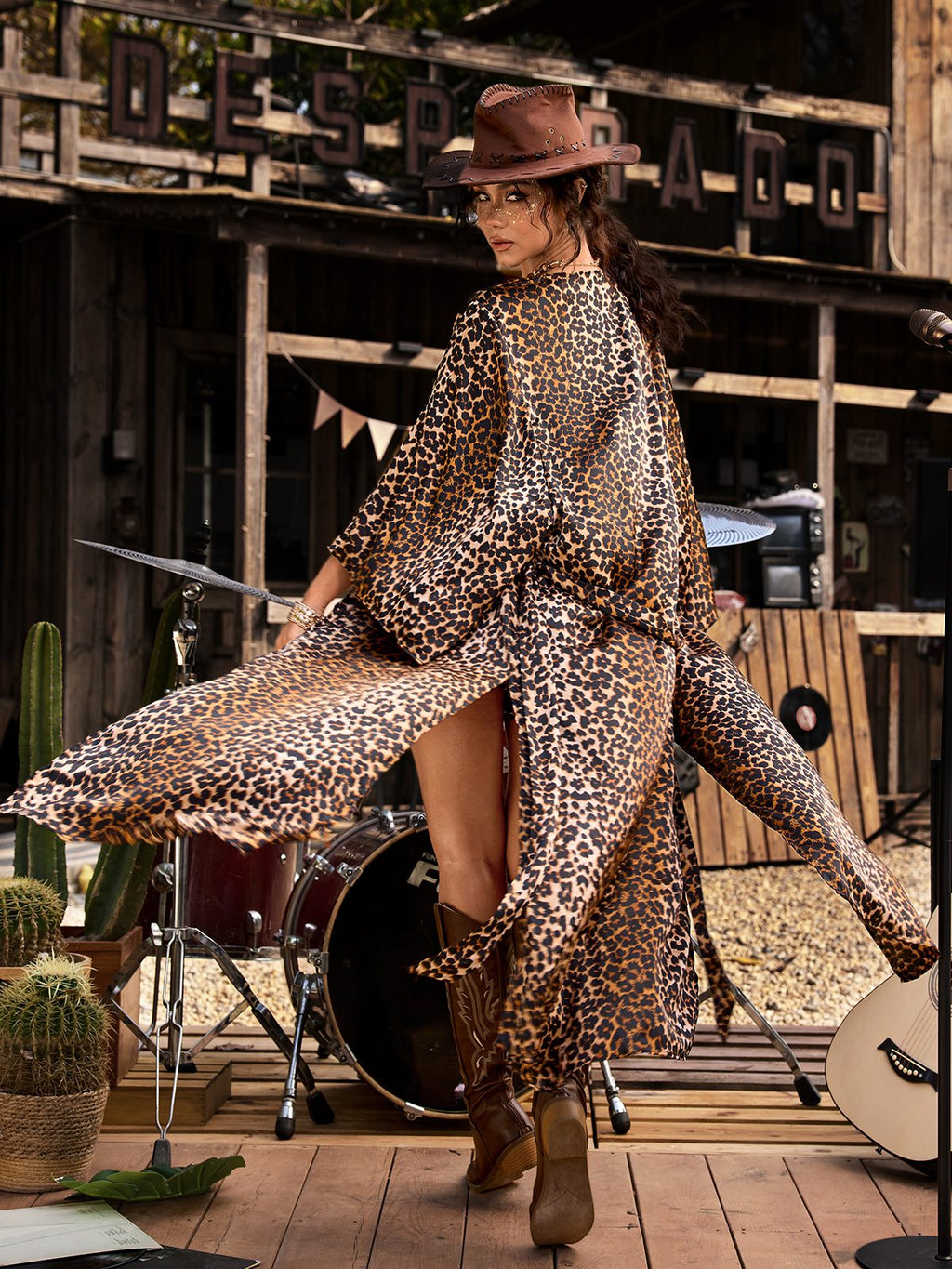 Ixelvon Spaghetti Leopard Romper Set