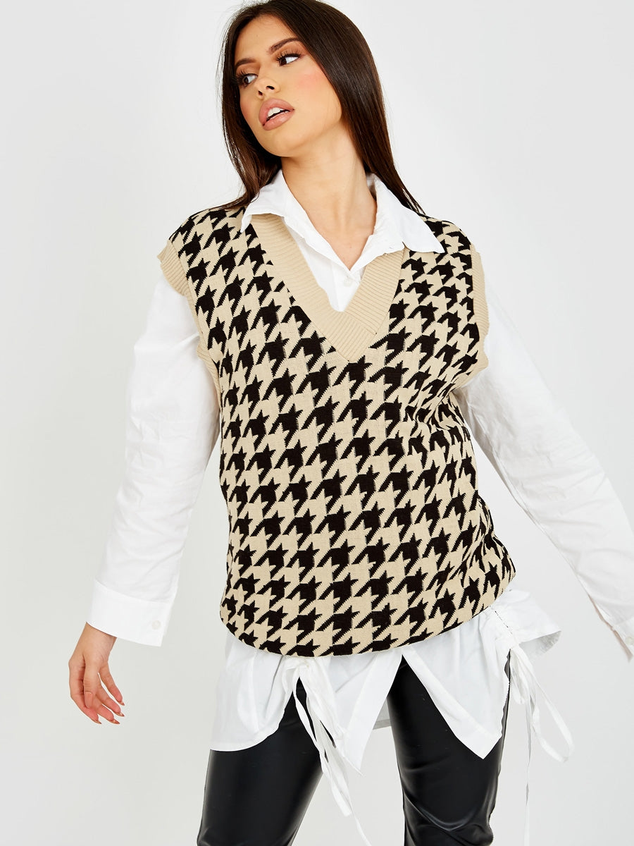 Dogtooth V-Neck Sleeveless Knitted Jumper