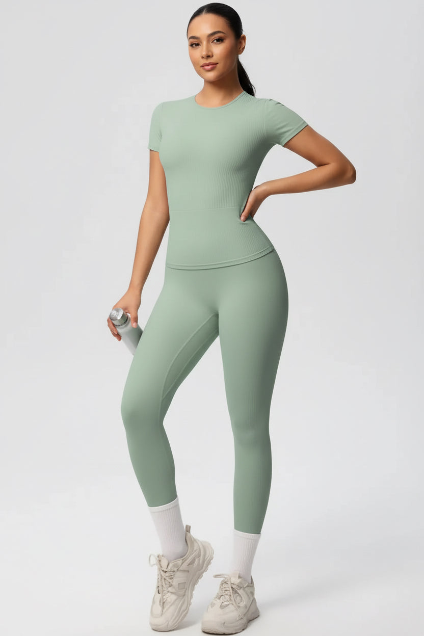 Women’s High-Waisted Yoga Set – Stretch T-Shirt & Leggings