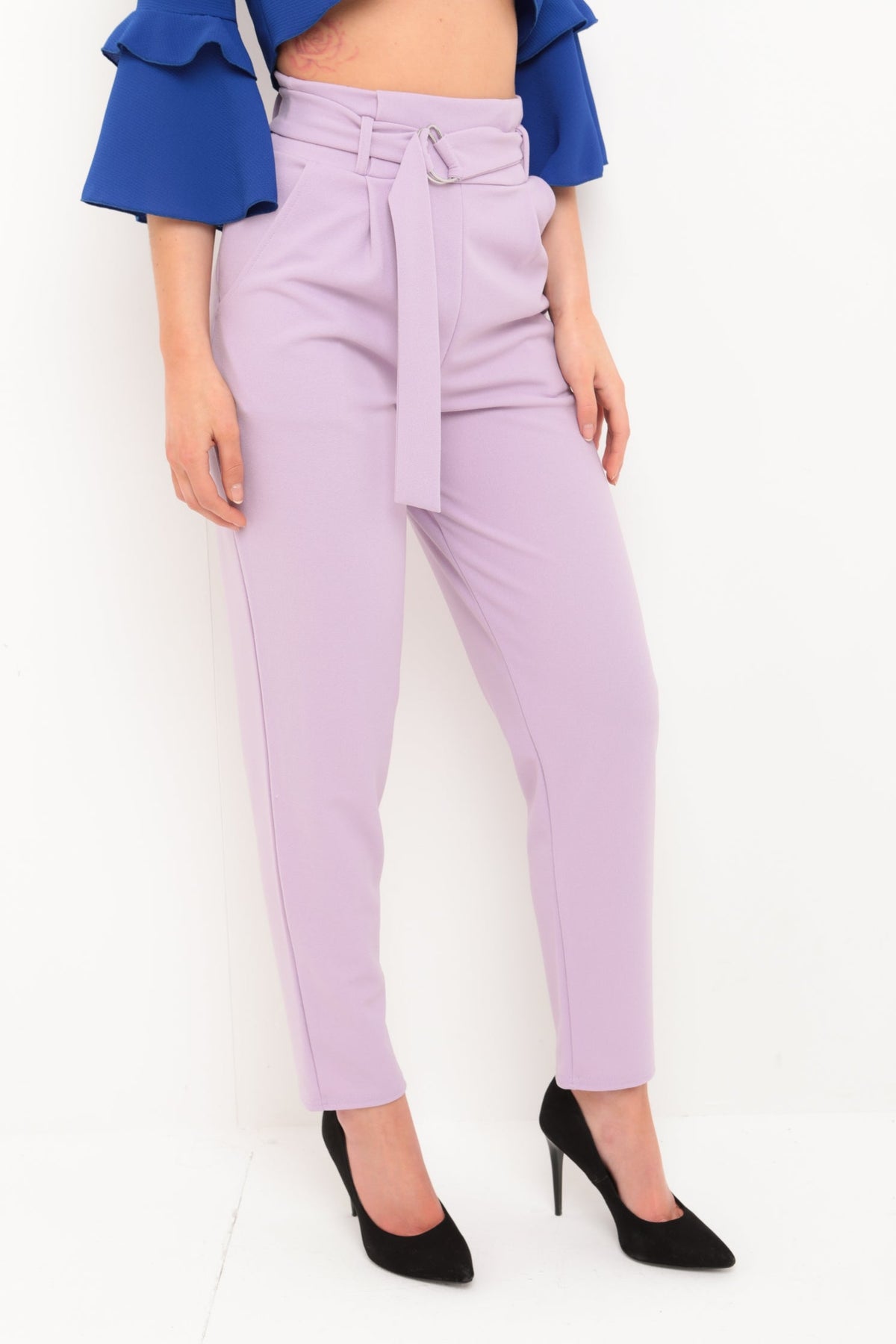Trousers With Adjustable Buckle Belt