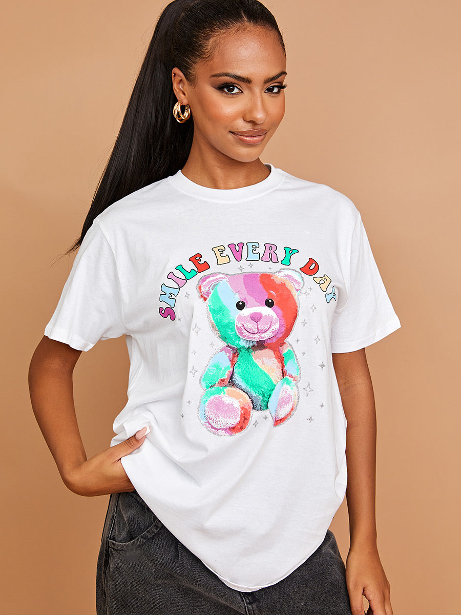 Smile Every Day Graphic Printed T-Shirt