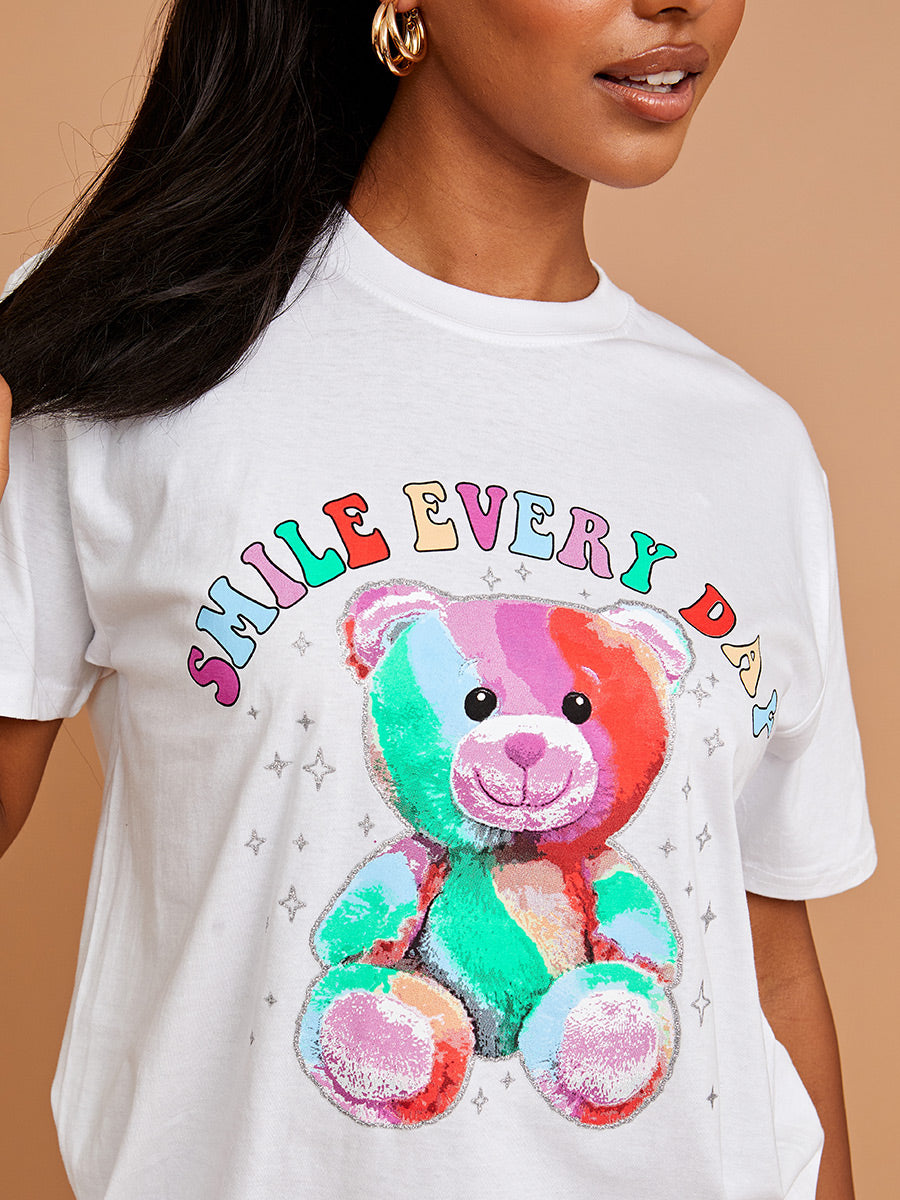 Smile Every Day Graphic Printed T-Shirt