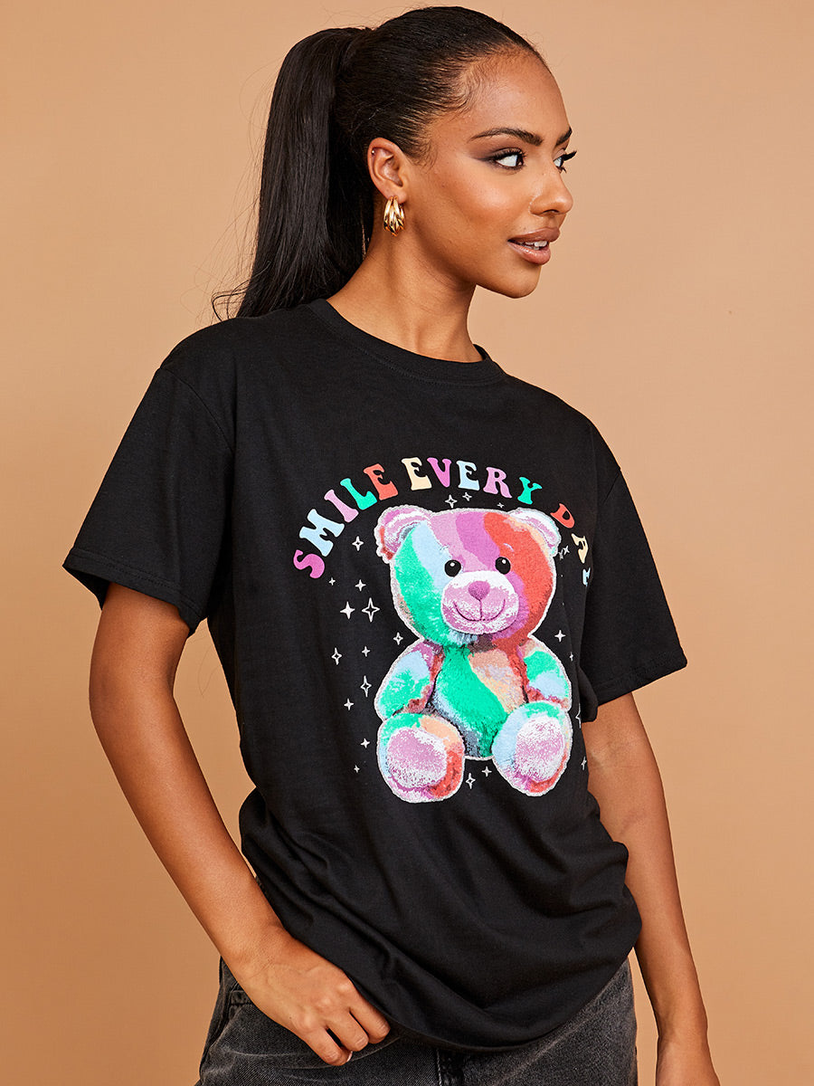 Smile Every Day Graphic Printed T-Shirt